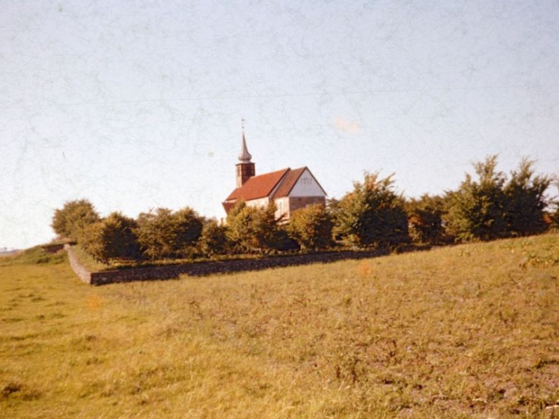 1961 Fiskbæk kirke fra SØ (2)