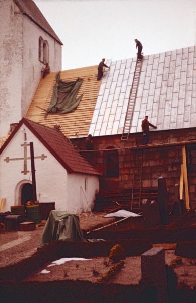 1962 Vorde kirke, blytækning (2)