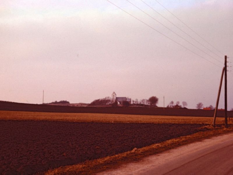 1965  Vorde kirke fra syd