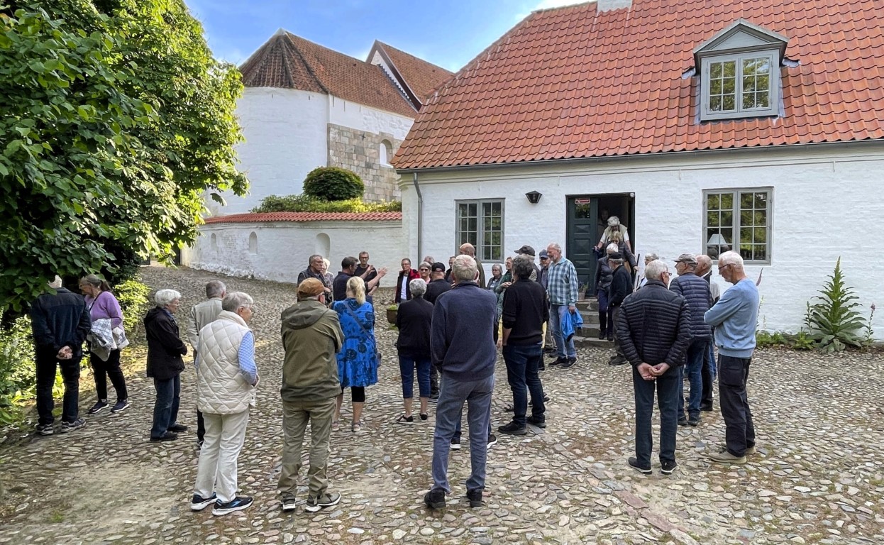 Oerslev Kloster 1 Medium